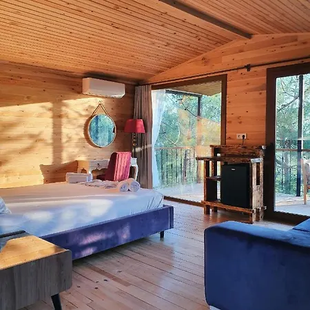 Rocas Roja Beach Camping Faralya