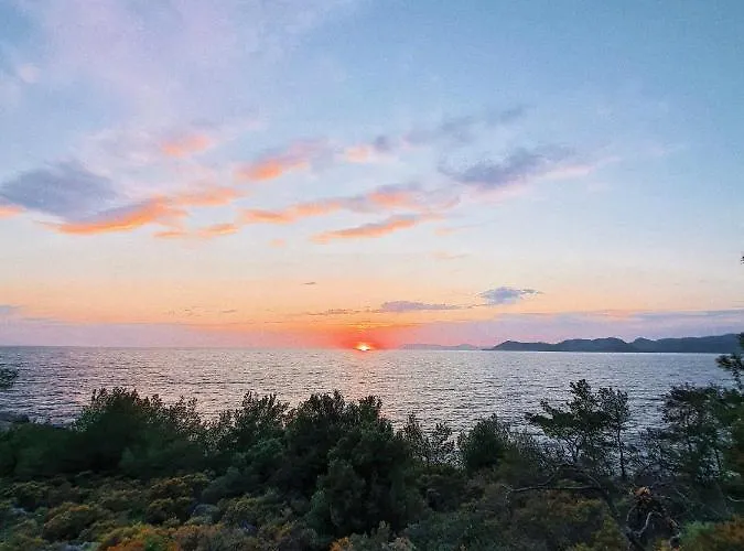 キャンプ場 Rocas Roja Beach *