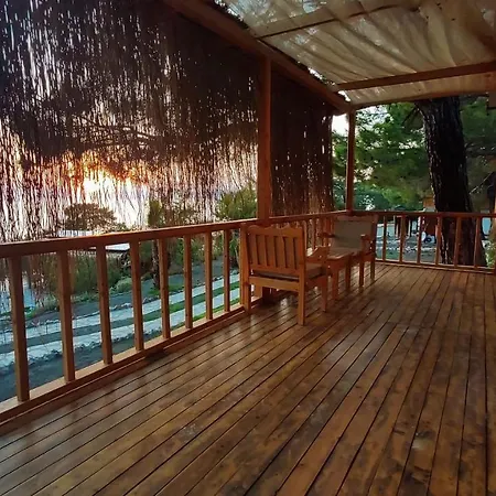 مكان تخييم Rocas Roja Beach *