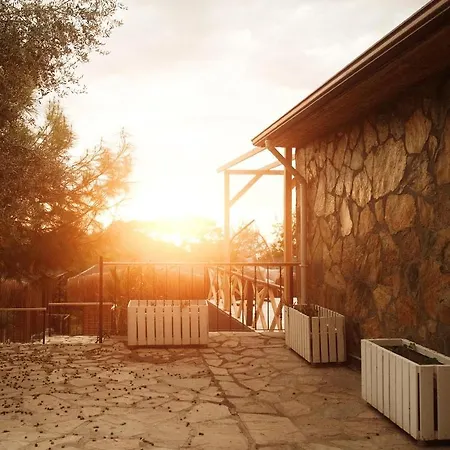 مكان تخييم Rocas Roja Beach *