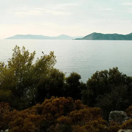 Rocas Roja Beach مكان تخييم