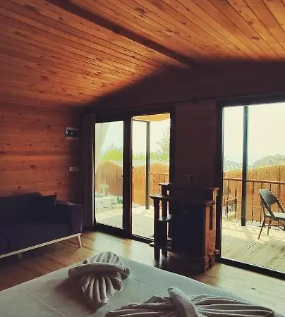 Rocas Roja Beach Кемпинг Фаралия
