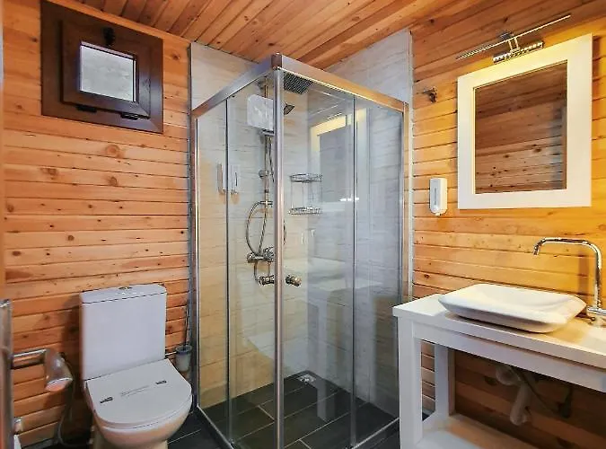 Camping Rocas Roja Beach