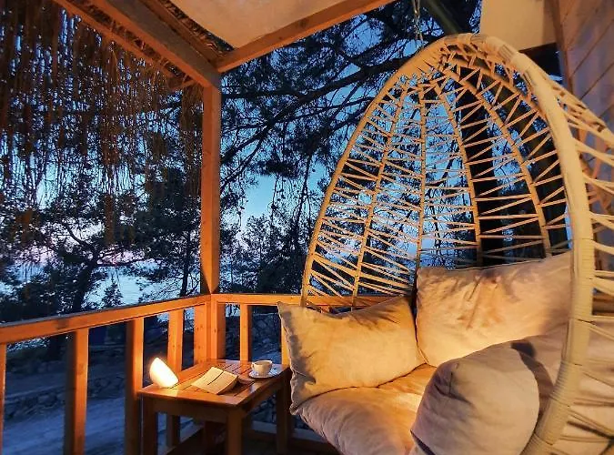 Camping Rocas Roja Beach