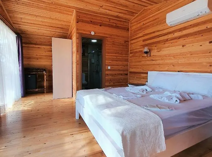 Rocas Roja Beach Camping Faralya