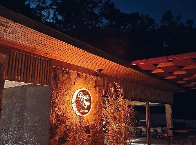 Rocas Roja Beach Camping *