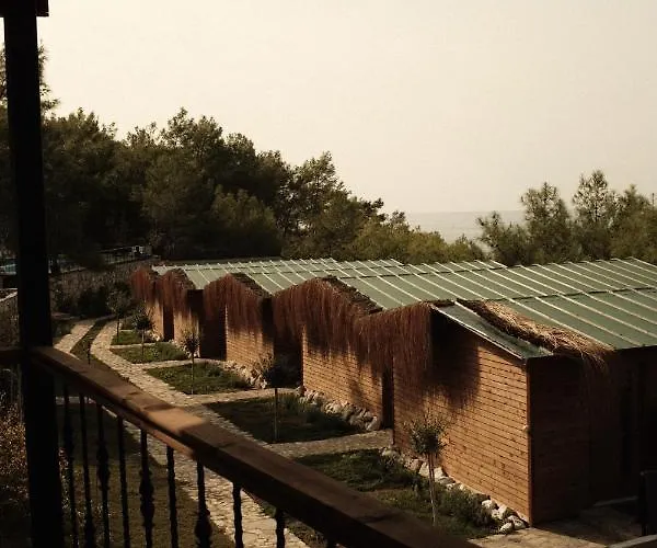 Camping Rocas Roja Beach