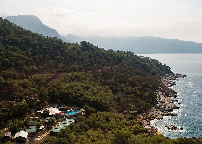 Camping Rocas Roja Beach Faralya