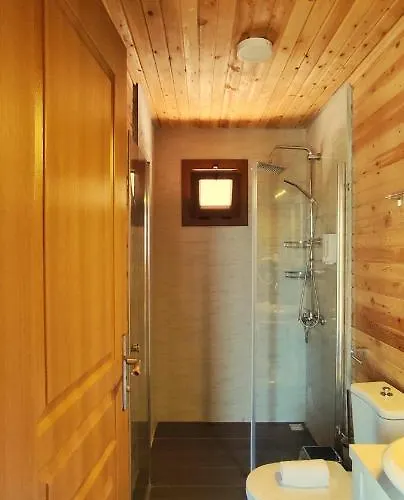 Camping Rocas Roja Beach